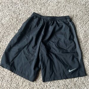Men’s Nike dry fit shorts black